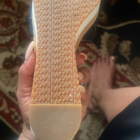 Michael kors Warren platform leather slide . - Picture 3 of 6